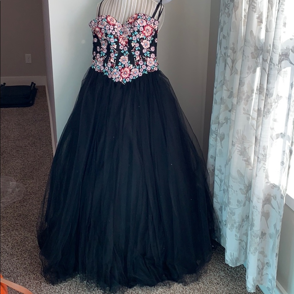 Prom dress